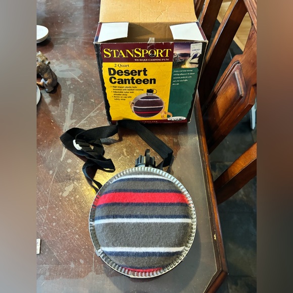 4 Quart Desert Water Canteen Camping Fishing Hiking Outdoor Survival - NEW - Picture 6 of 10